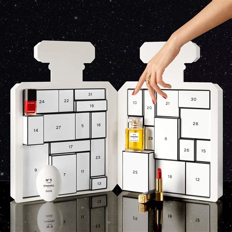 chanel advent kalender|chanel advent calendar price.